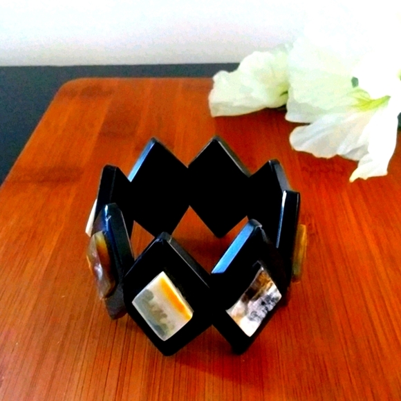 1PC Beautiful African Black Hira Horn Bracelet - Picture 4 of 8